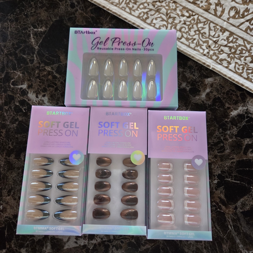 BTArtbox Gel Press-On Nails Set - 4 Sets